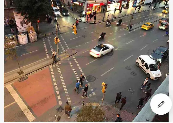 Center * 伊斯坦布尔