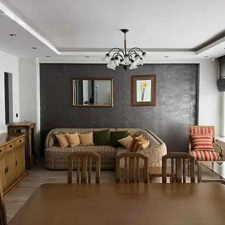 Center * اسطنبول